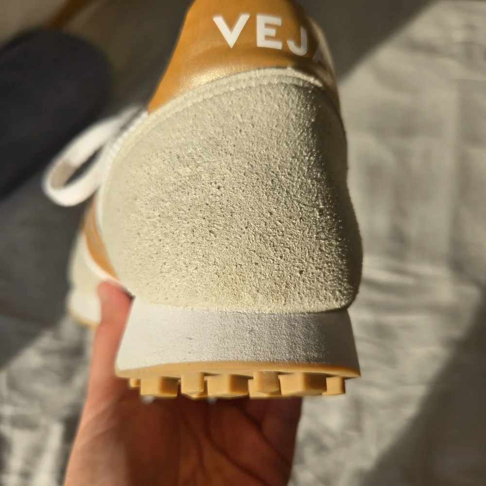 Veja White and Beige Runners Sneakers